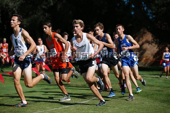 2014StanfordD1Boys-046.JPG - D1 boys race at the Stanford Invitational, September 27, Stanford Golf Course, Stanford, California.